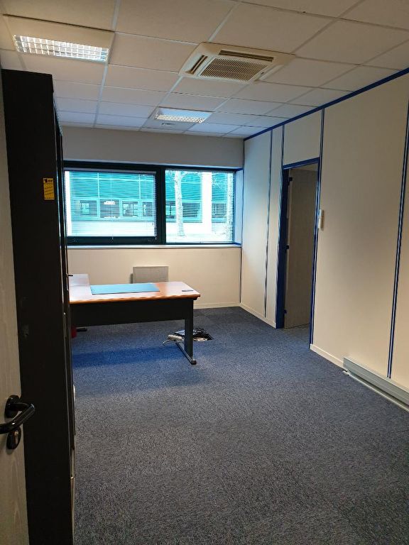 Agrandir la photo Bureaux à vendre - 396.0 m2 - 14 - Calvados