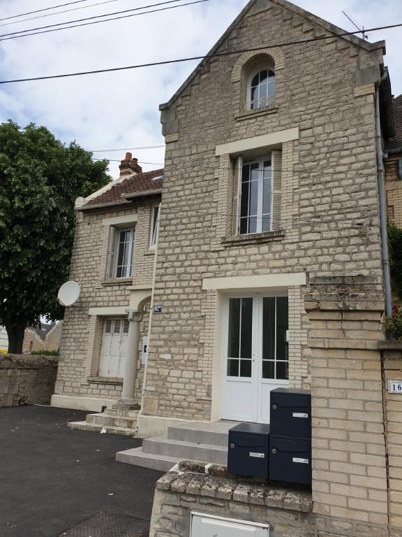 Agrandir la photo Bureaux à louer - 111.51 m2 - 14 - Calvados