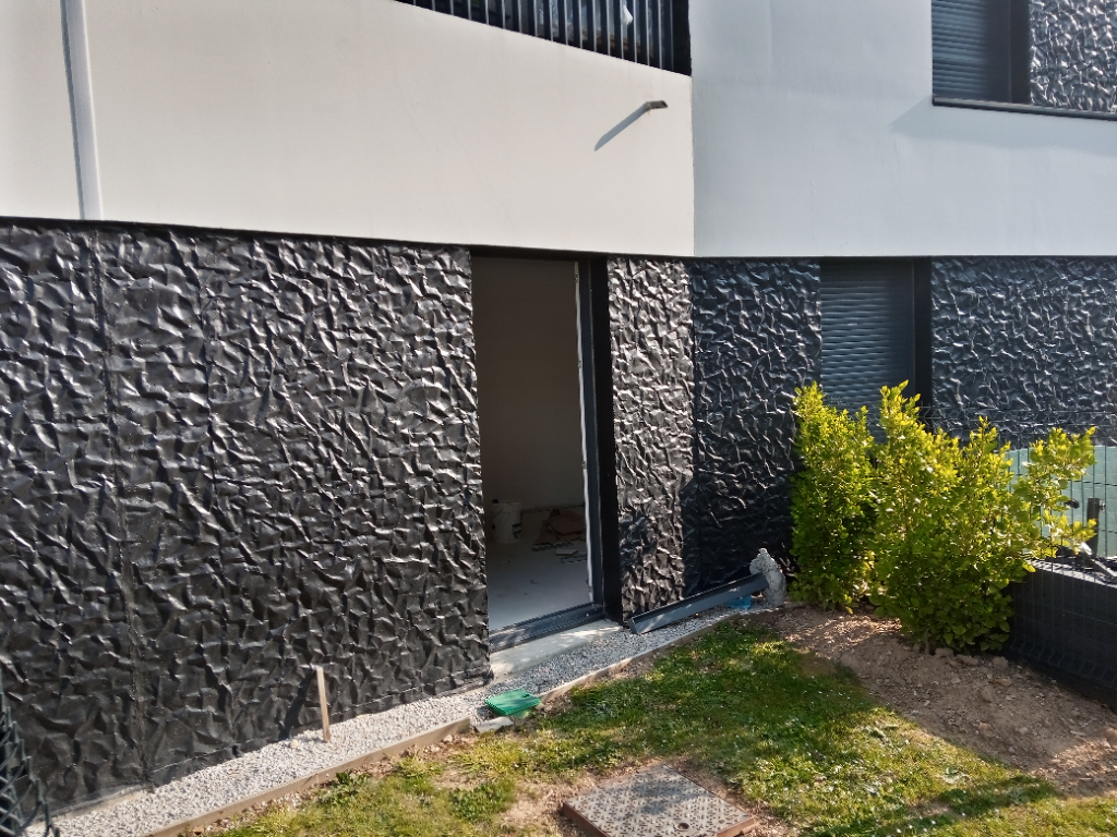 Agrandir la photo Local commercial à louer - 81.0 m2 - 14 - Calvados