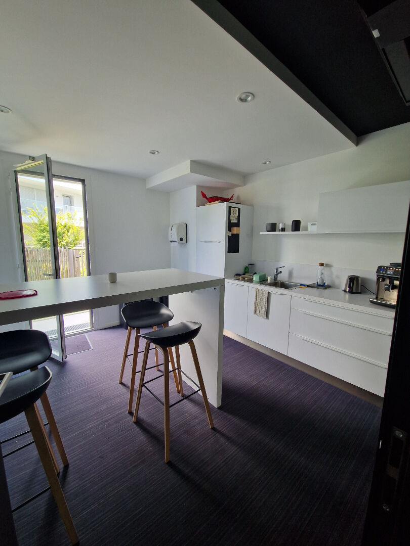 Bureaux à louer - 215.0 m2 - 14 - Calvados