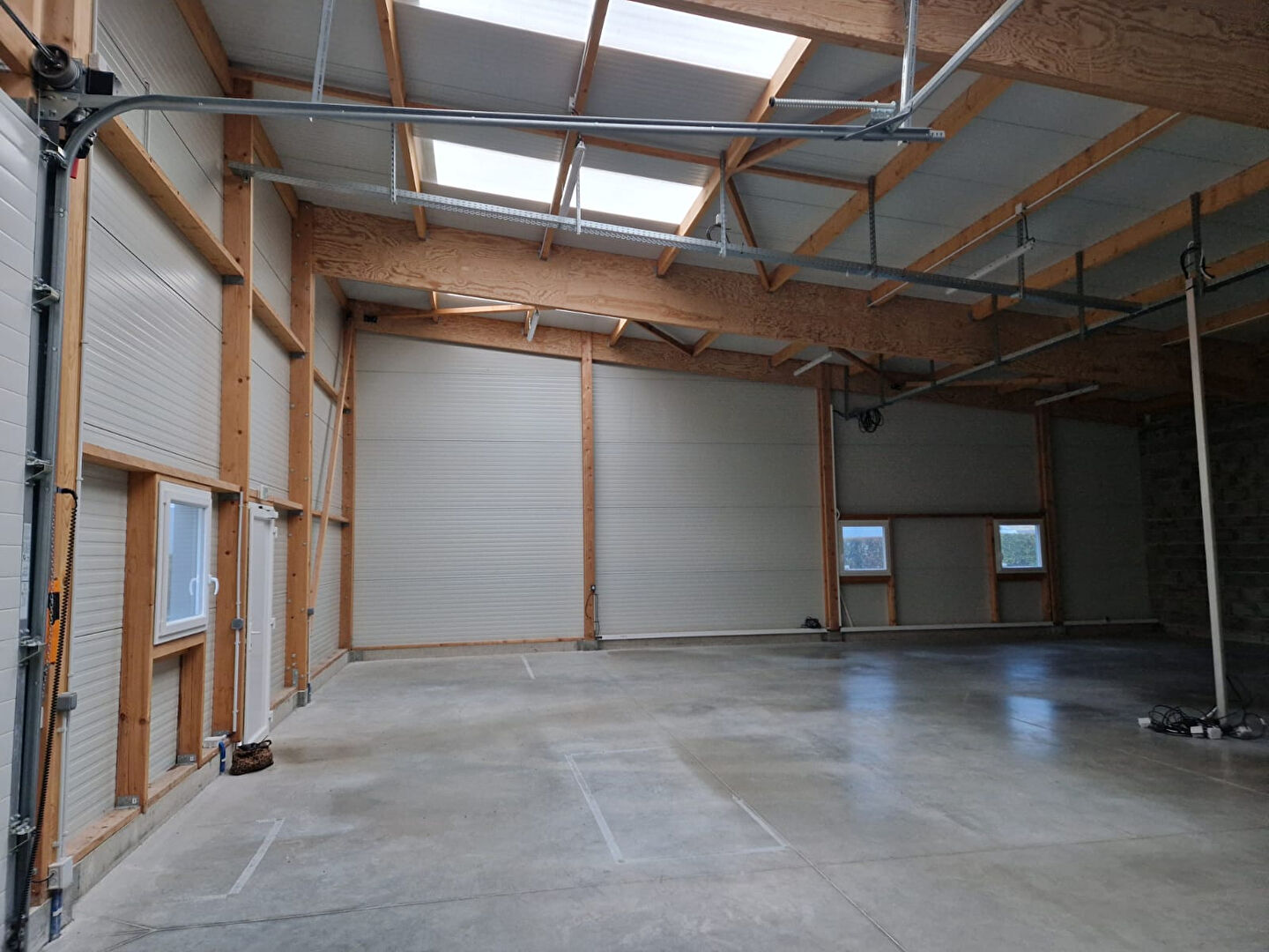 Local d'activité à louer - 217.0 m2 - 14 - Calvados