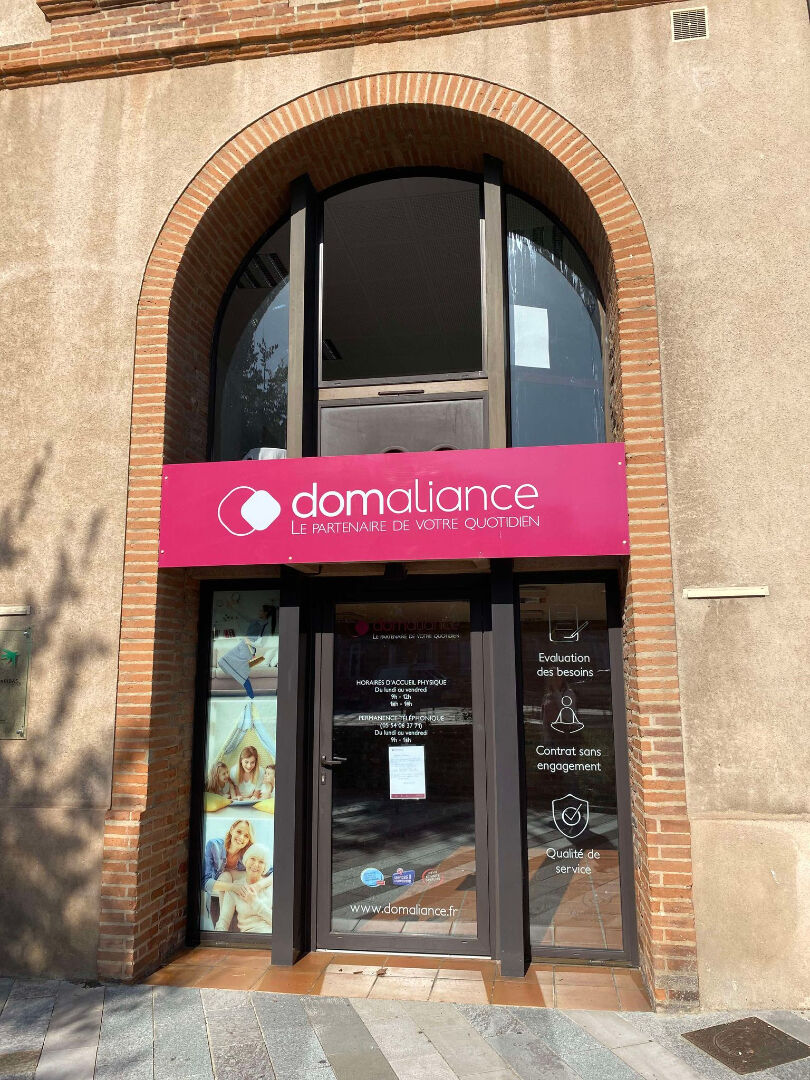 Photo Bureau Montauban 1 pièce 29 m2 image 2/3