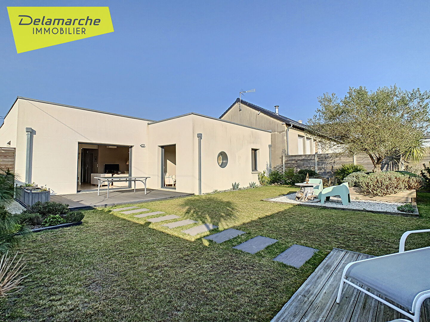 Agence immobilière de Delamarche Immobilier - Delamarche Immobilier - Saint Martin de Brehal