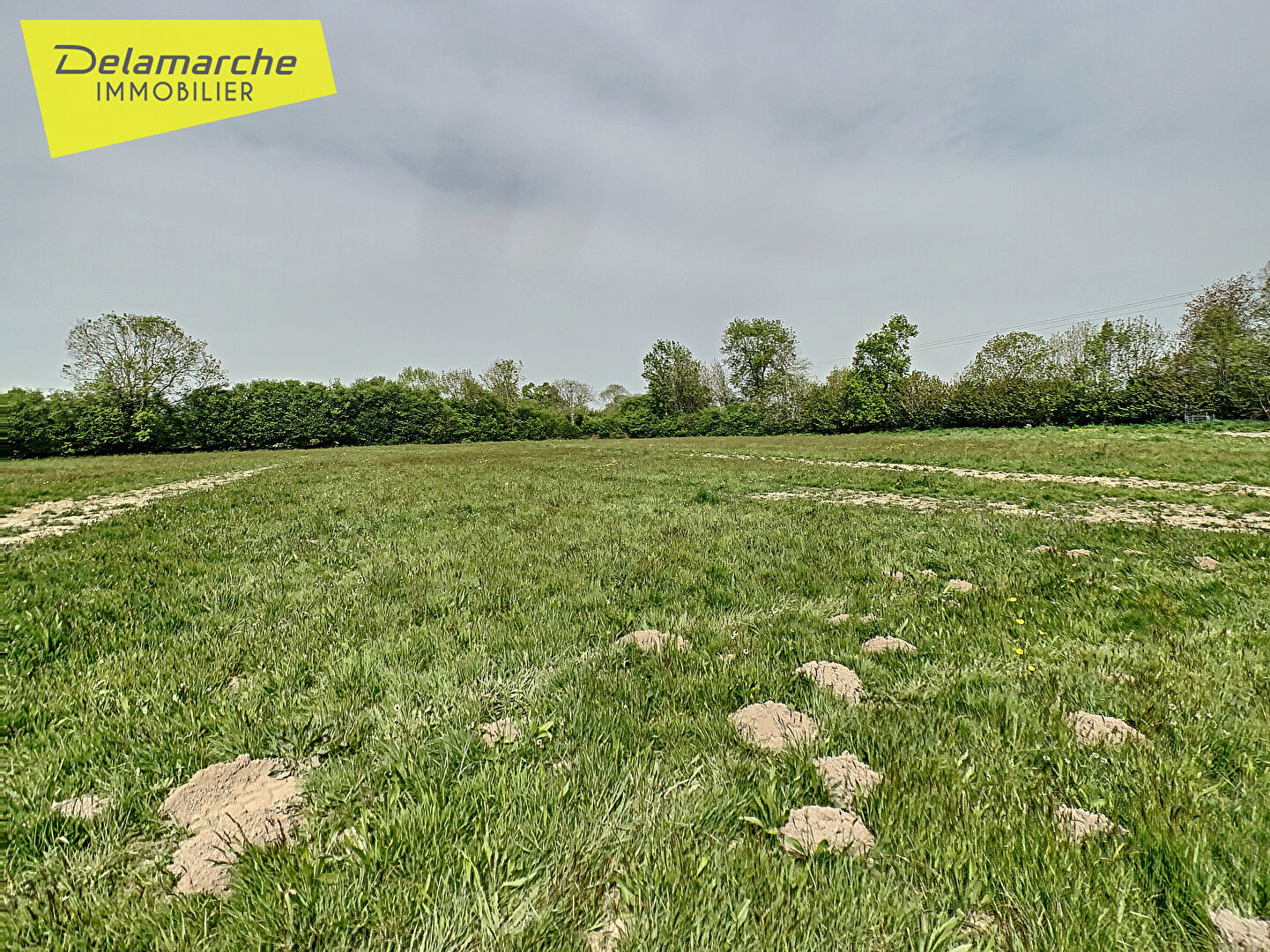 Photo A VENDRE TERRAIN A BATIR image 2/3