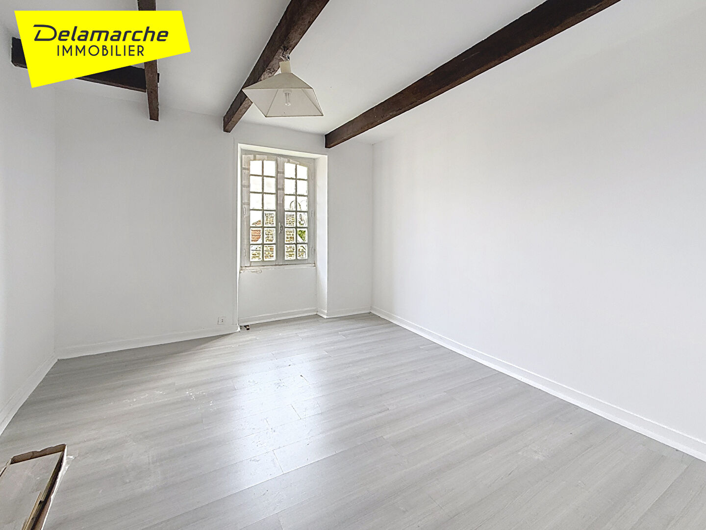 Photo A vendre maison atypique à Beauchamps avec 7 pièces, dépendance et jardin image 5/6