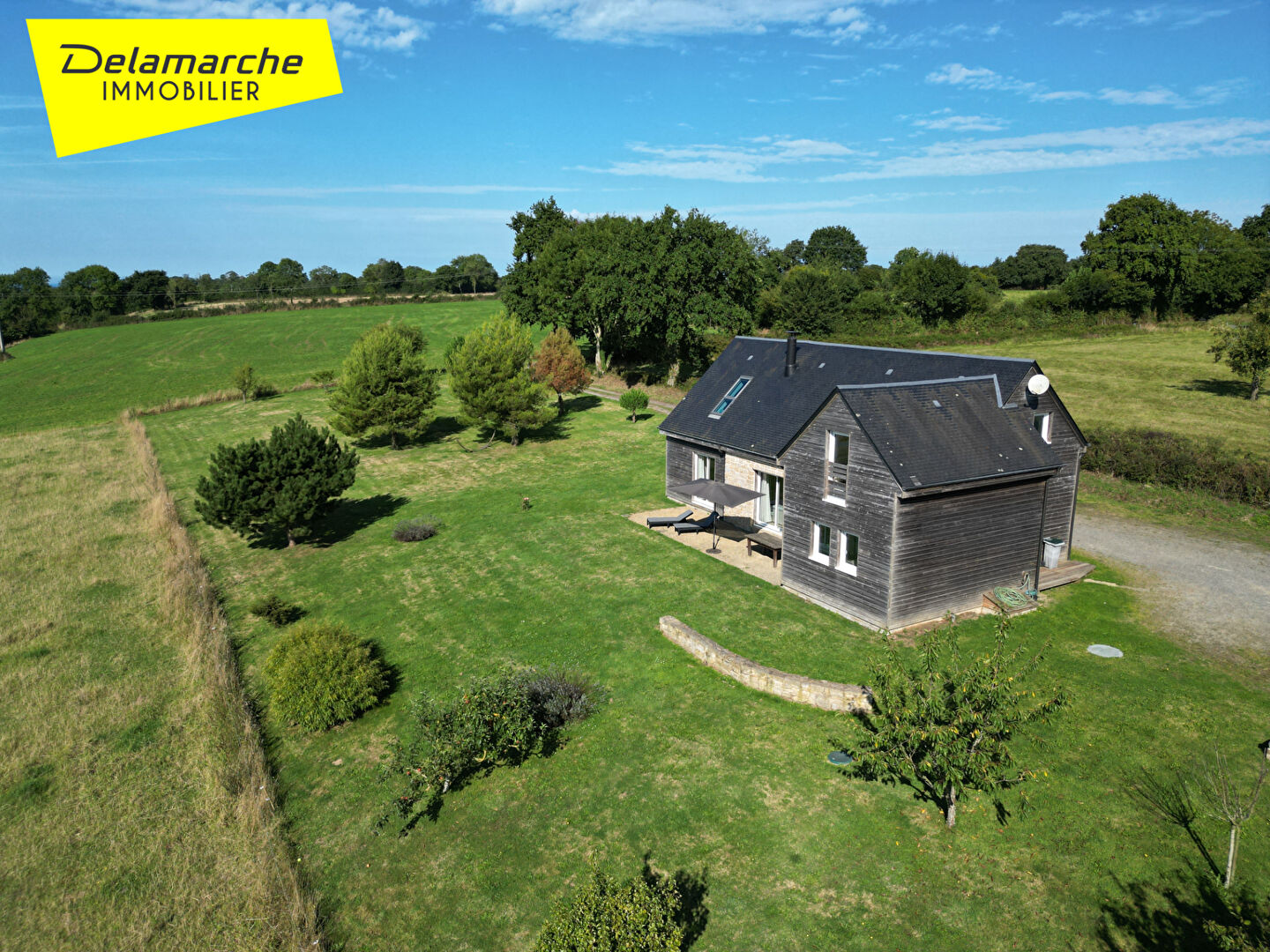 Photo À VENDRE  Propriété  vue dégagée à 180° sur la vallée du Thar image 2/6