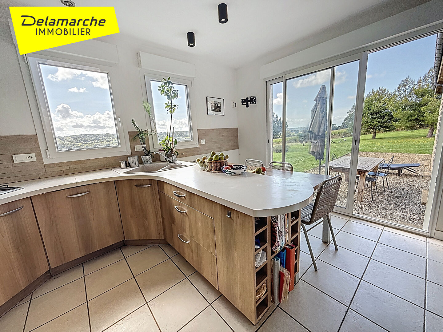 Photo À VENDRE  Propriété  vue dégagée à 180° sur la vallée du Thar image 3/6