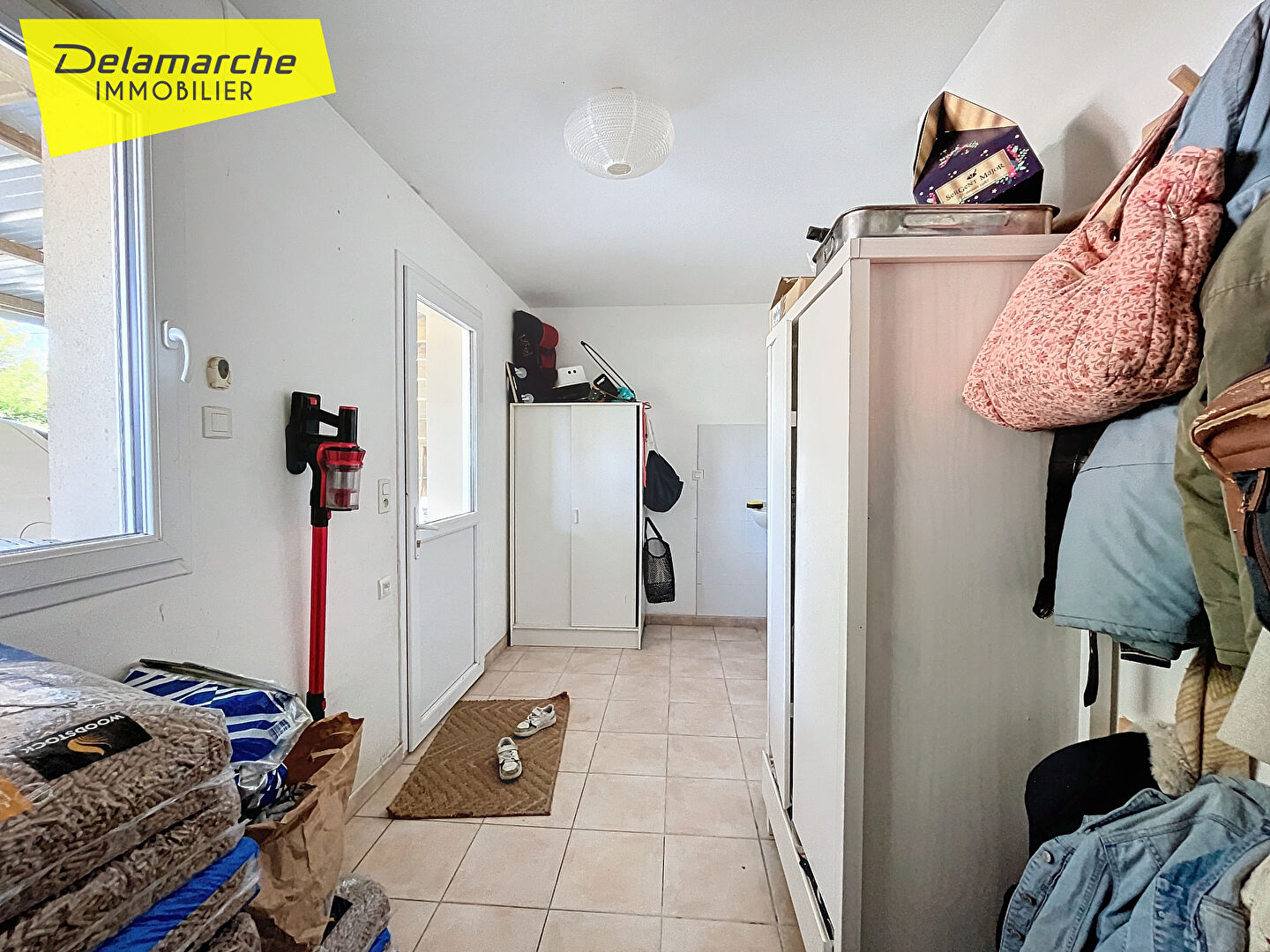 Photo 10 min GRANVILLE (50400)  FOLLIGNY (50320)  Maison  en pierres à vendre 6 chambres  sur env. 1700m²  de terrain. image 4/6