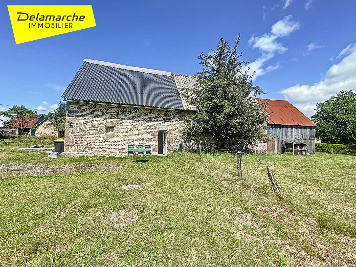 A vendre maison à Cherence Le Heron