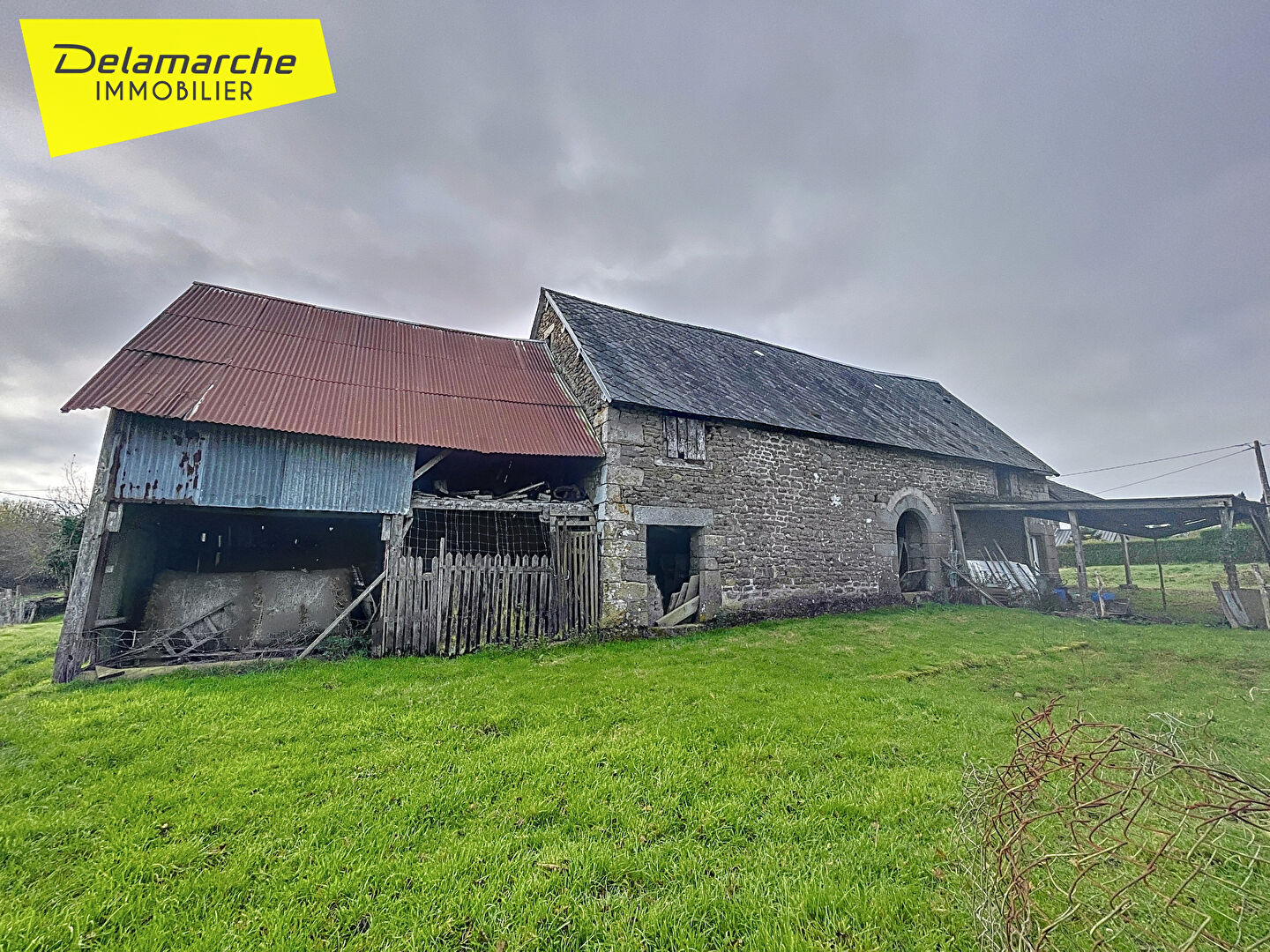 Photo A vendre maison en pierres à Cherence Le Heron image 1/6