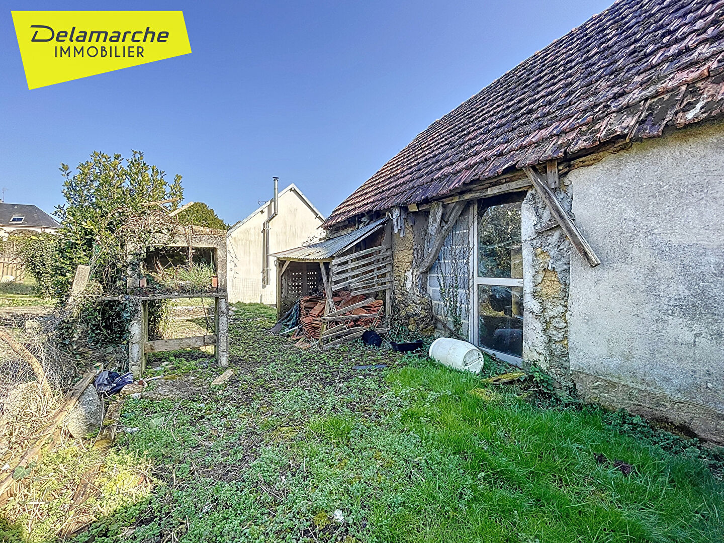 Photo Garage à rénover à La Haye Pesnel avec permis accepté image 6/6