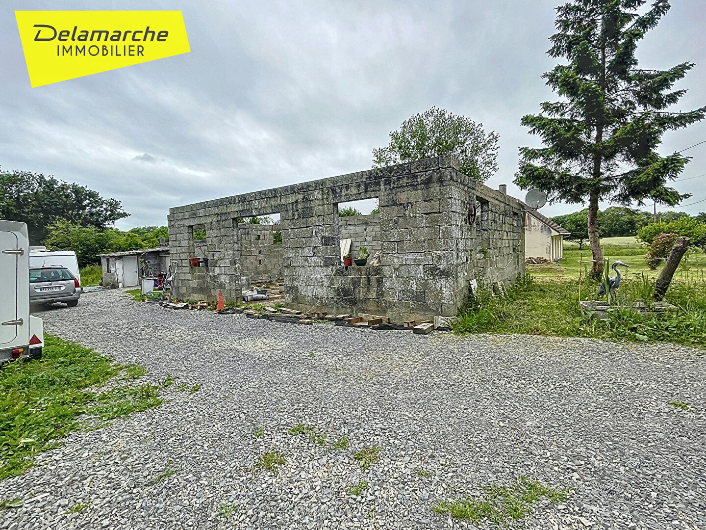 Photo A vendre maison à rénover à Champeaux avec terrain constructible image 4/6