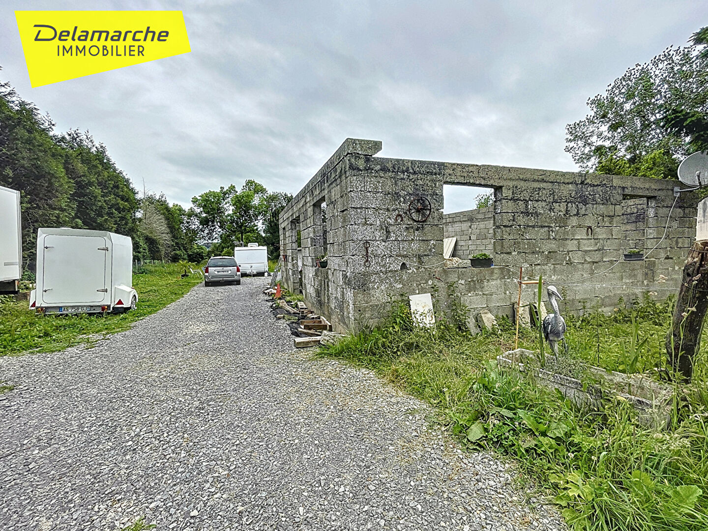 Photo A vendre maison à rénover à Champeaux avec terrain constructible image 5/6