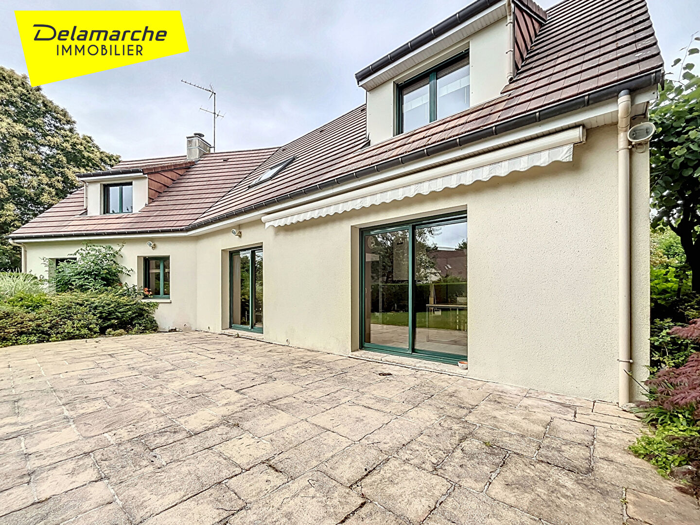 Maison Avranches (50300), proximités des commodités, 8 pièces, 5 chambres