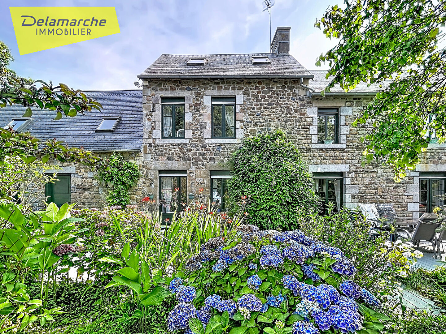 Agence immobilière de 
 Delamarche Immobilier - Delamarche Immobilier - La Haye Pesnel 
