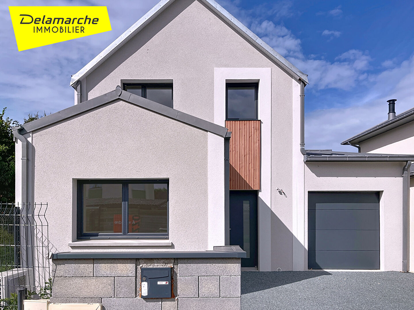 Agence immobilière de 
 Delamarche Immobilier - DELAMARCHE IMMOBILIER - GRANVILLE 
