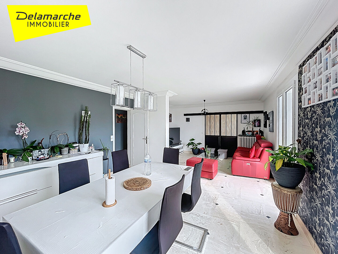 Photo Uniquement chez Delamarche Immobilier  10 min Granville (50400) Maison à vendre à  Folligny 8 pièces dont 5 chambres sur env. 1950 m² de terrain image 3/6