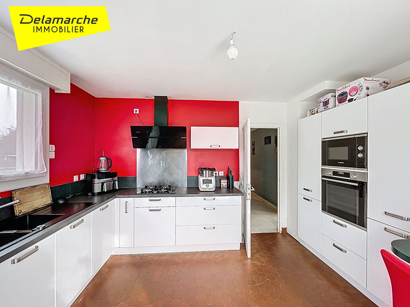 Photo Uniquement chez Delamarche Immobilier  10 min Granville (50400) Maison à vendre à  Folligny 8 pièces dont 5 chambres sur env. 1950 m² de terrain image 4/6