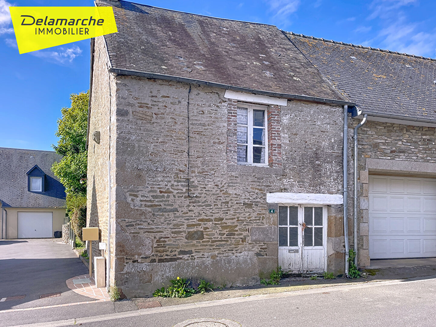 A vendre maison à Vains à rénover