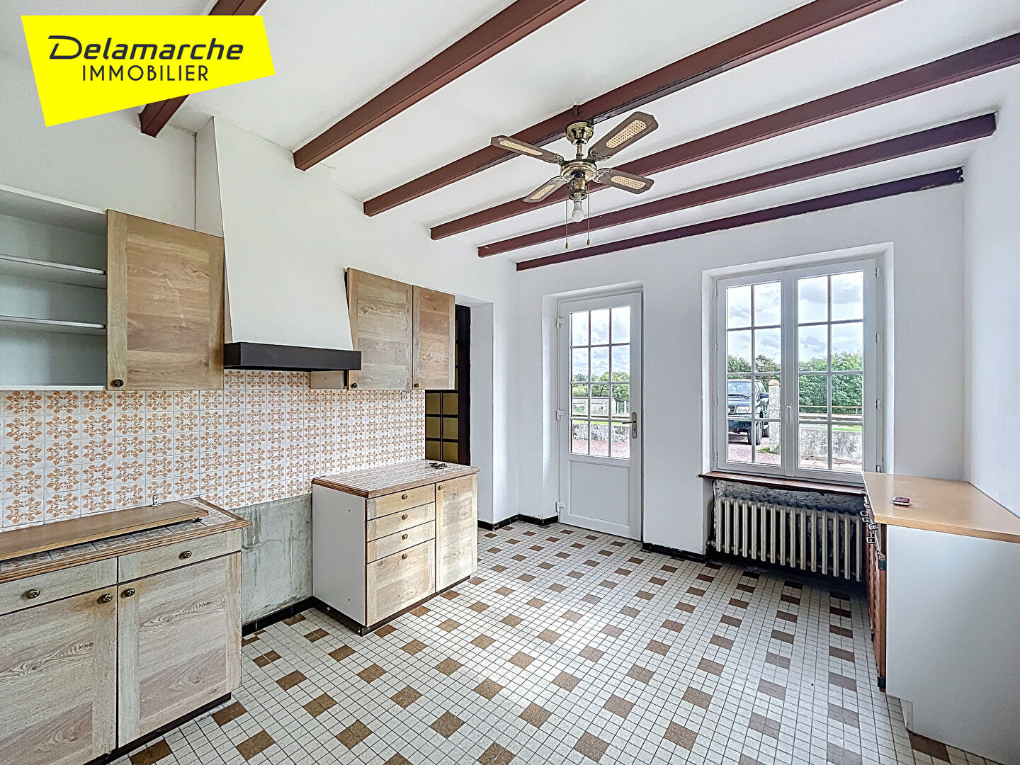 Photo Une ancienne maison mitoyenne 6 pièces avec ses dépendances image 3/6