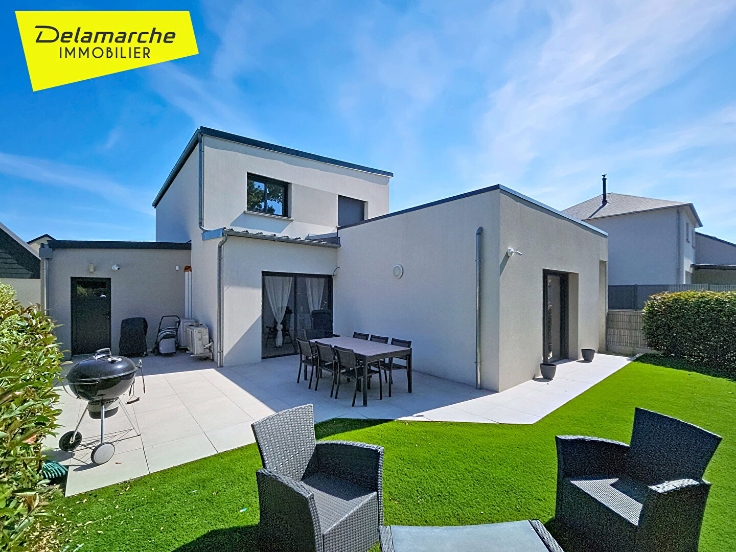 A vendre maison climatisée Brehal 6 pièces vie de plain pied avec des belles prestations