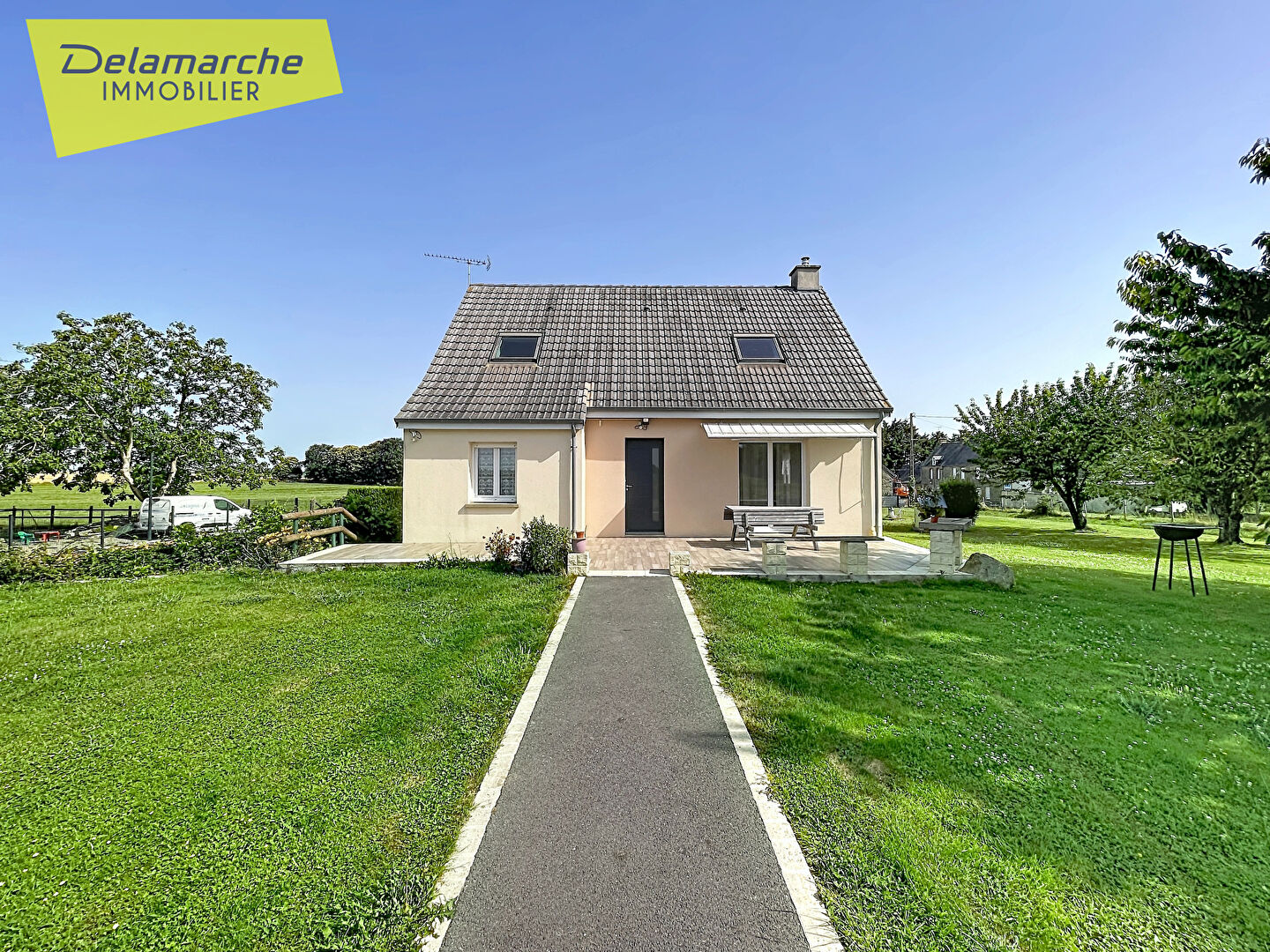 Agence immobilière de 
 Delamarche Immobilier - Delamarche Immobilier - La Haye Pesnel 
