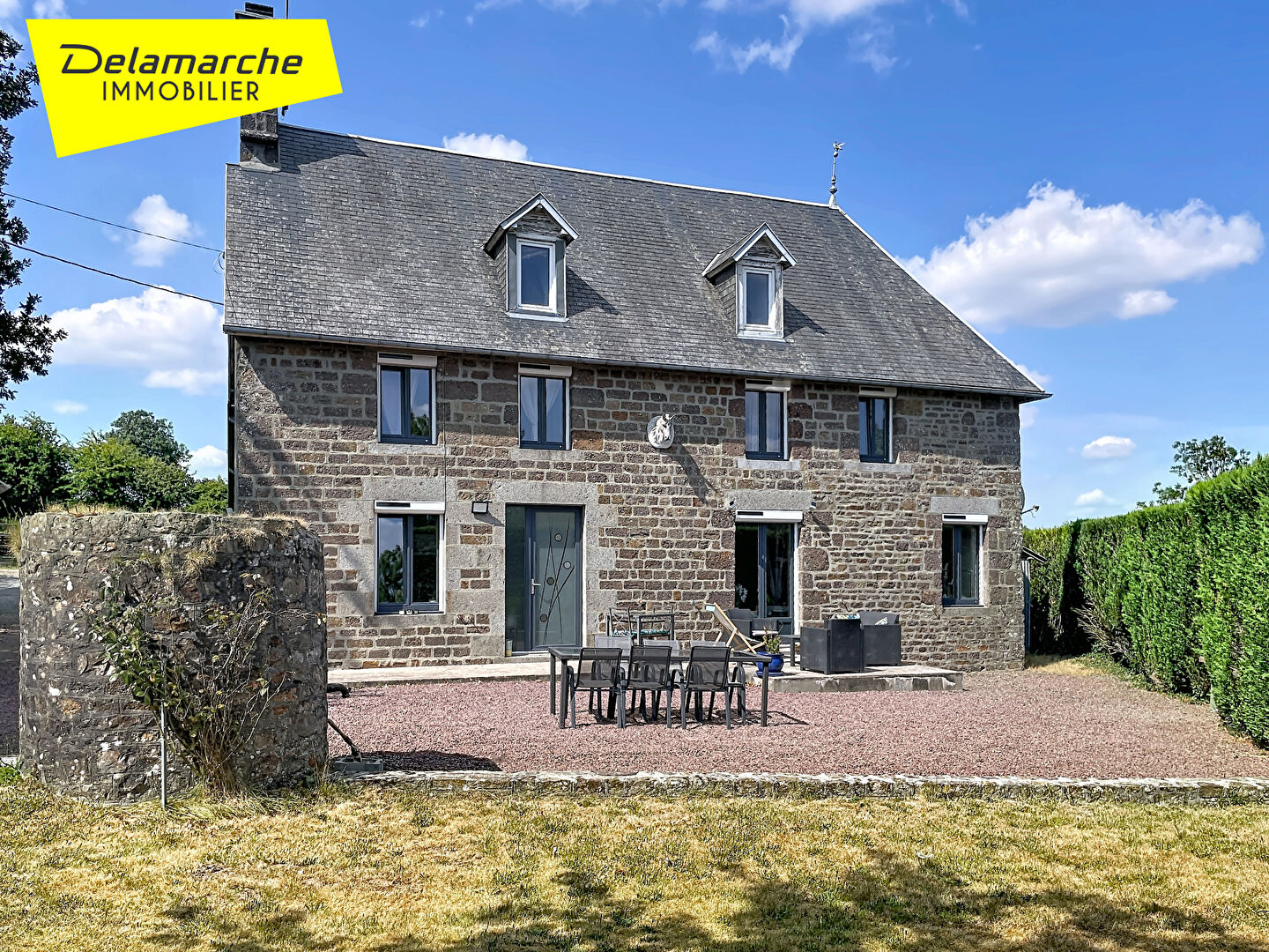 A VENDRE : Charmante maison en pierres à Percy
