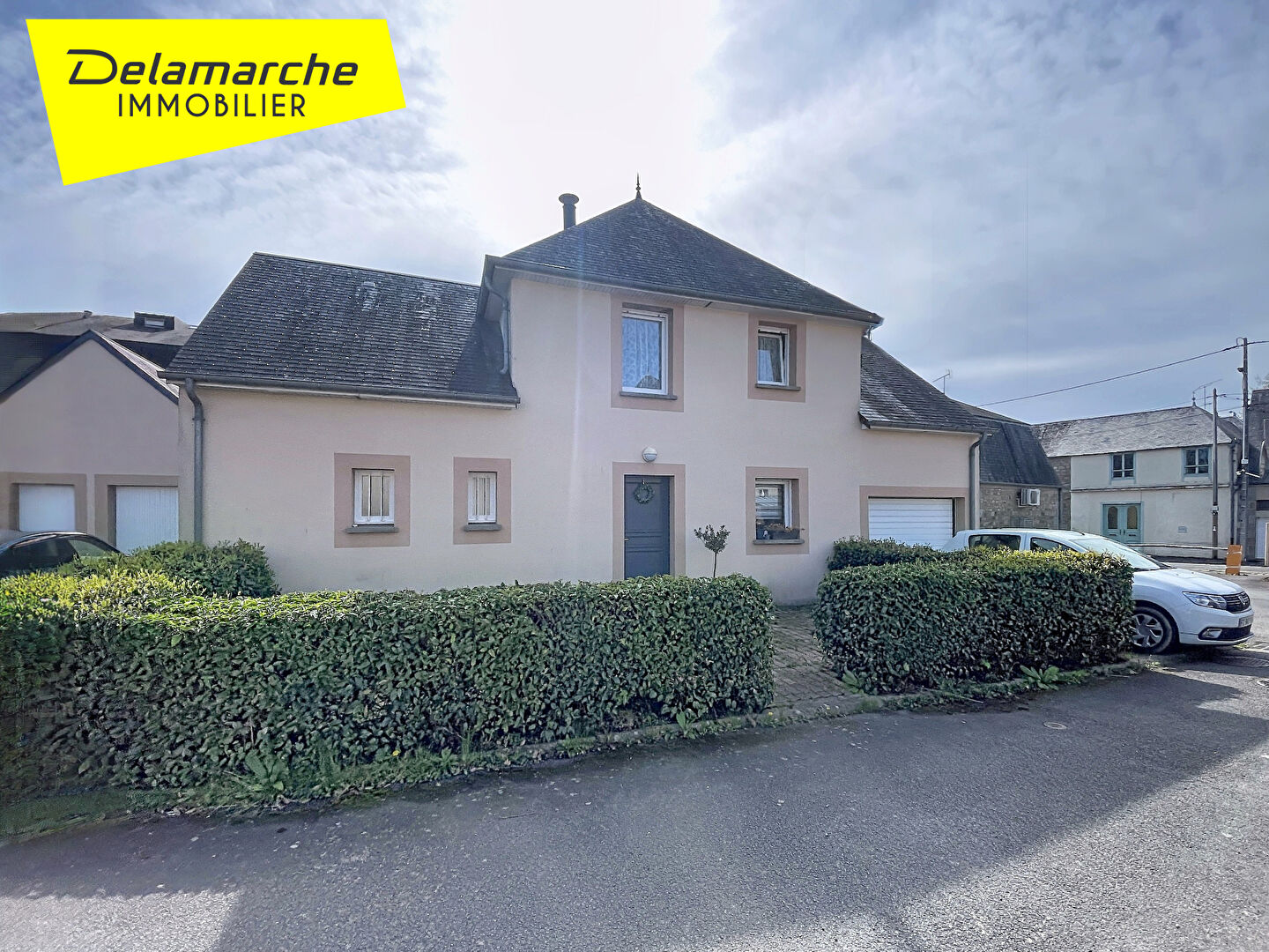 Agence immobilière de Delamarche Immobilier - Delamarche Immobilier - Saint Martin de Brehal