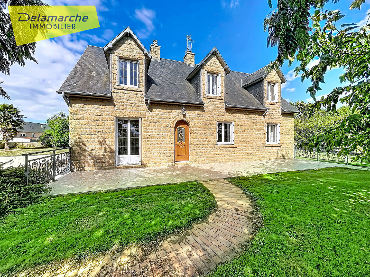Agence immobilière de 
 Delamarche Immobilier - Delamarche Immobilier - La Haye Pesnel 
