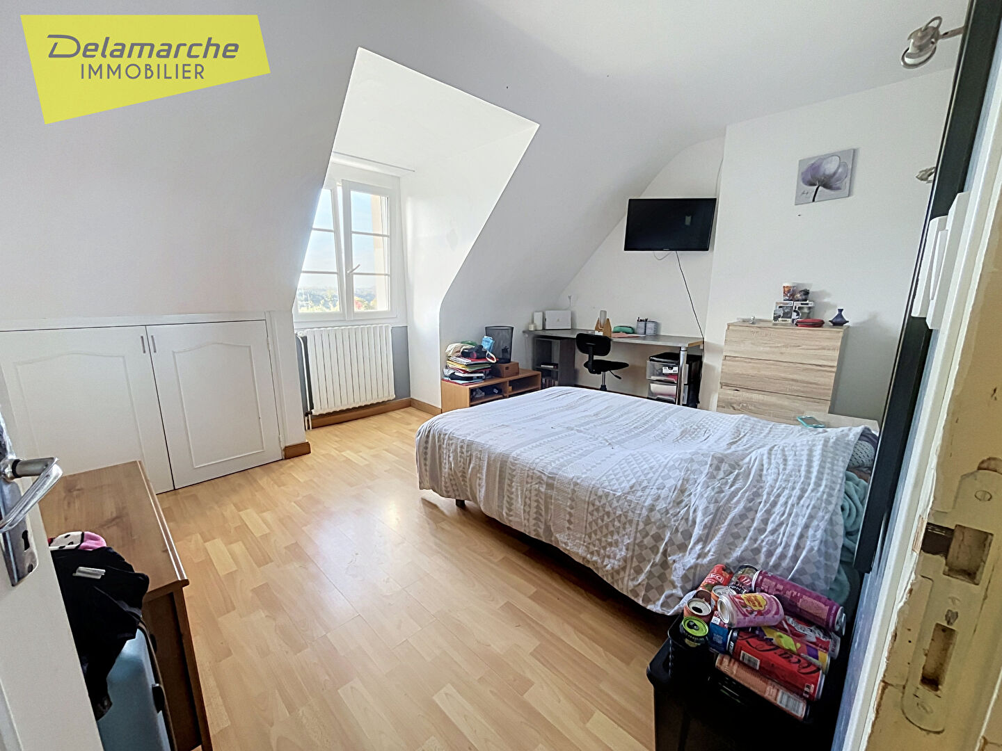 Maison Isigny Le Buat 8 pièce(s), 5 chambres, 169 m2, 1447m² terrain, sous-sol complet