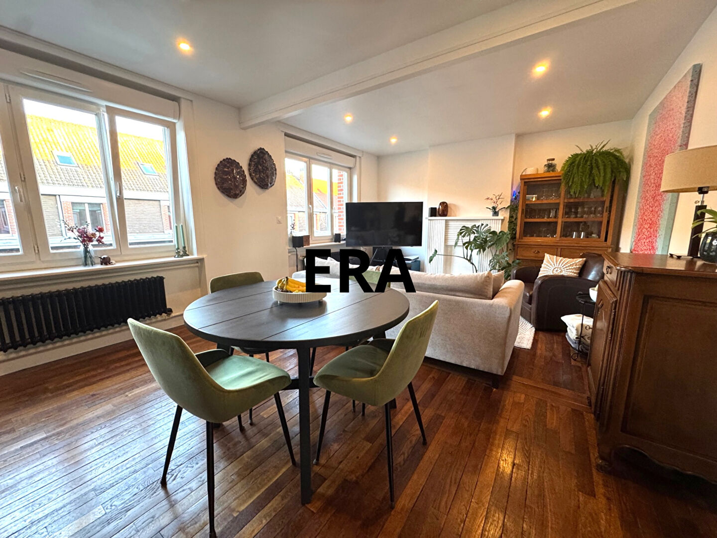 Appartement 2 chambres coup de coeur sur CALAIS NORD / + possibilité de créer un 2ème logement / cave et garage