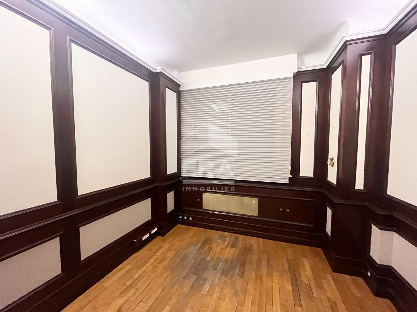 Photo A Louer Local Commercial de 120m2- Emplacement idéal image 5/6