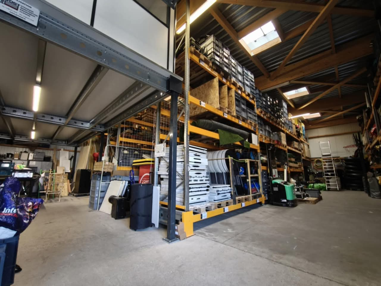 Photo Bureaux Calais 7 pièce(s) 740 m2 image 3/4