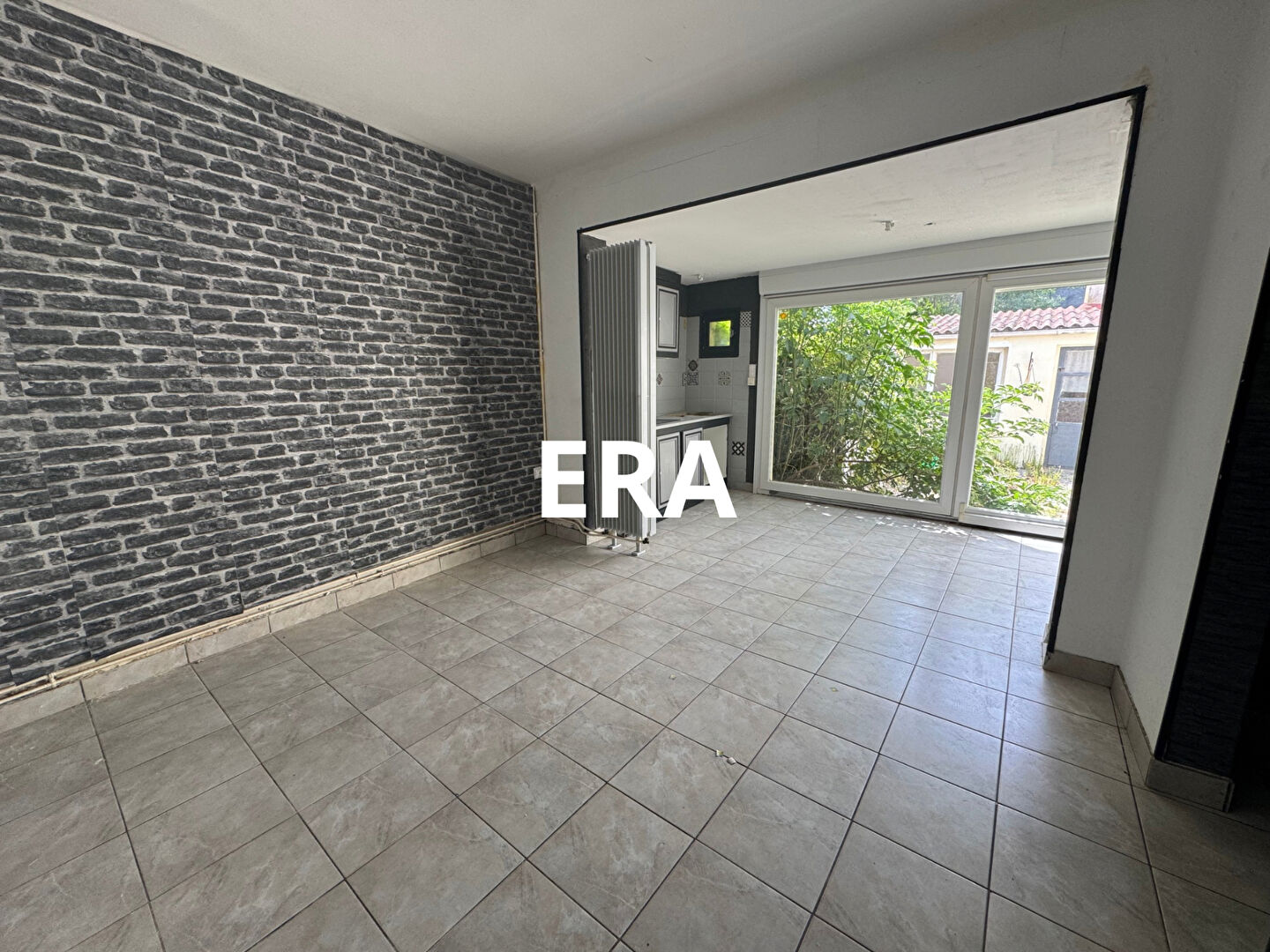 Maison mitoyenne 4 chambres cour sur BLERIOT