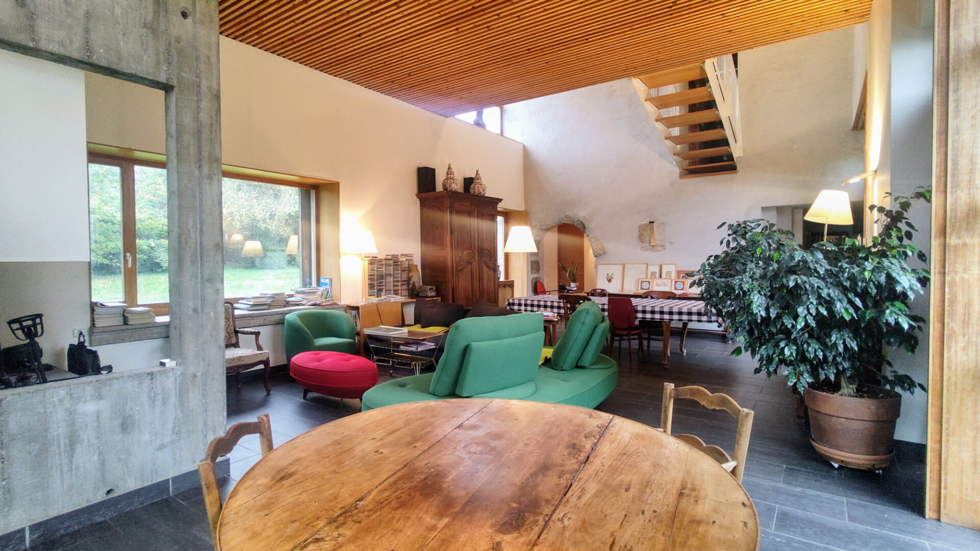 Photo Maison Chavanod 6 pièce(s) 447 m2 image 2/6