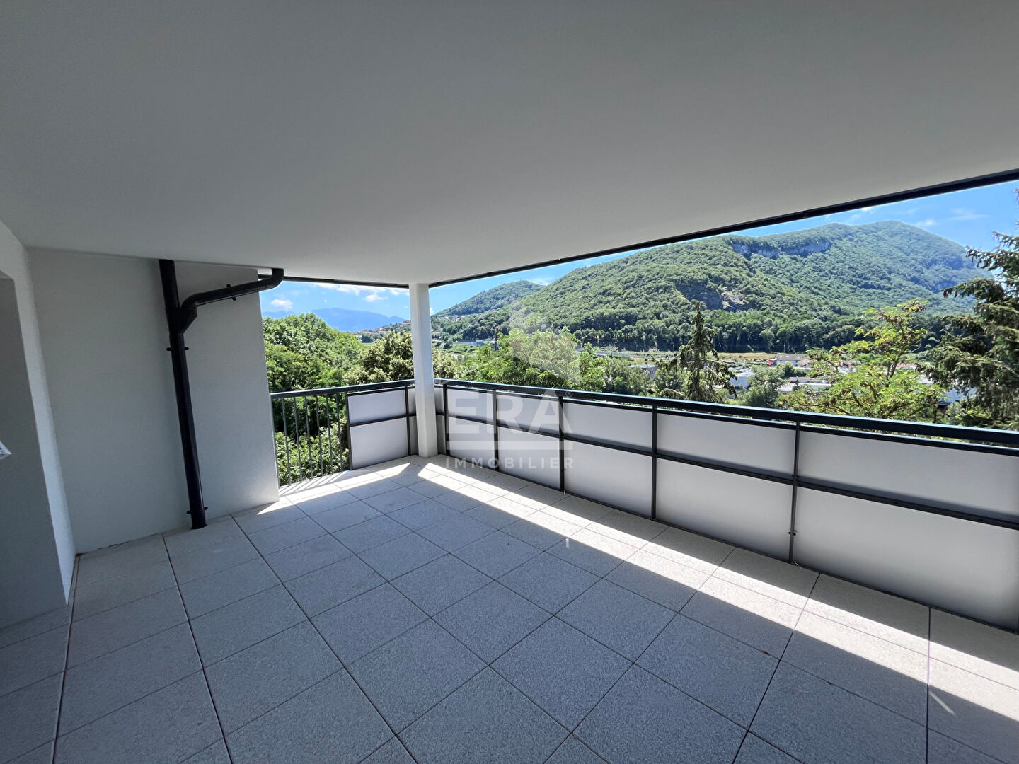 Photo Attique Annemasse 3 pièces image 2/4