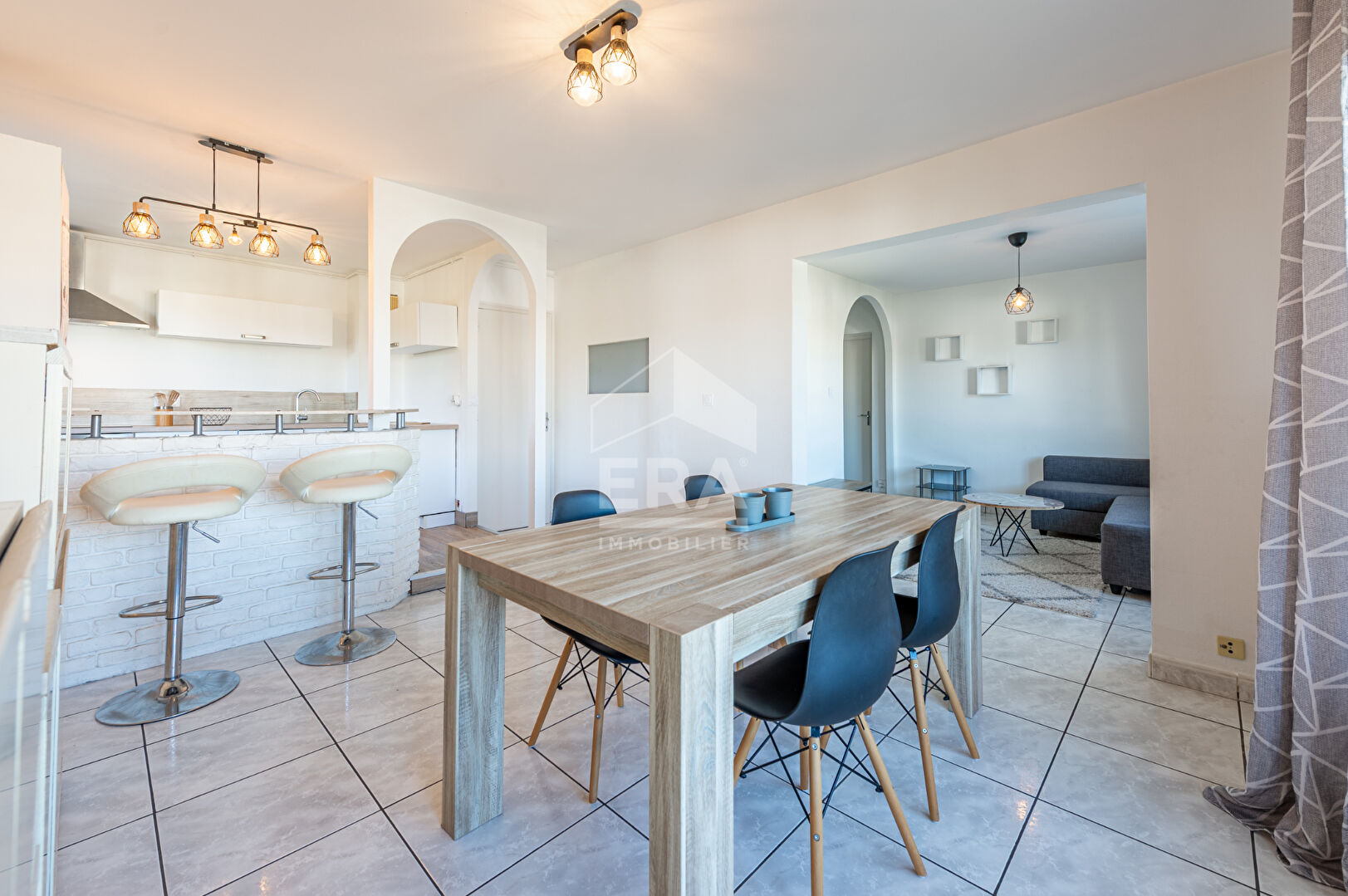 Photo Appartement Annecy Le Vieux 2 pièce(s) 62 m2 image 2/6