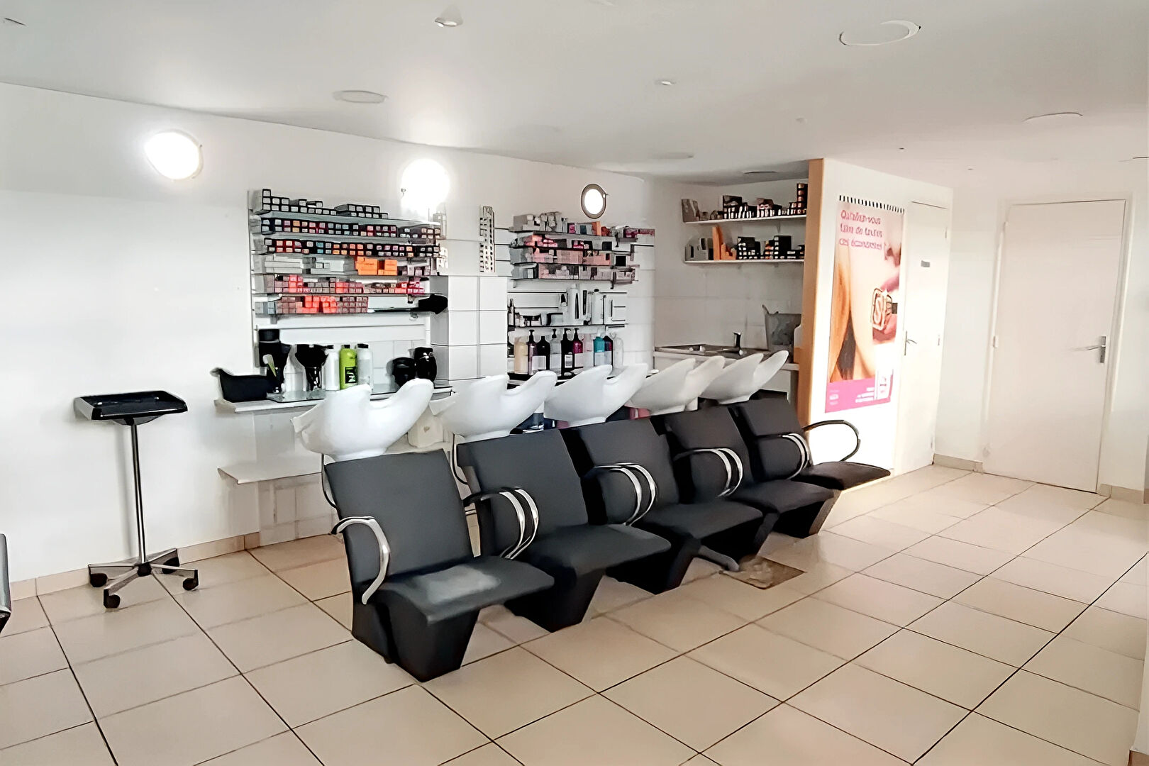 Photo Local commercial Saint Nazaire 116 m2 image 2/3