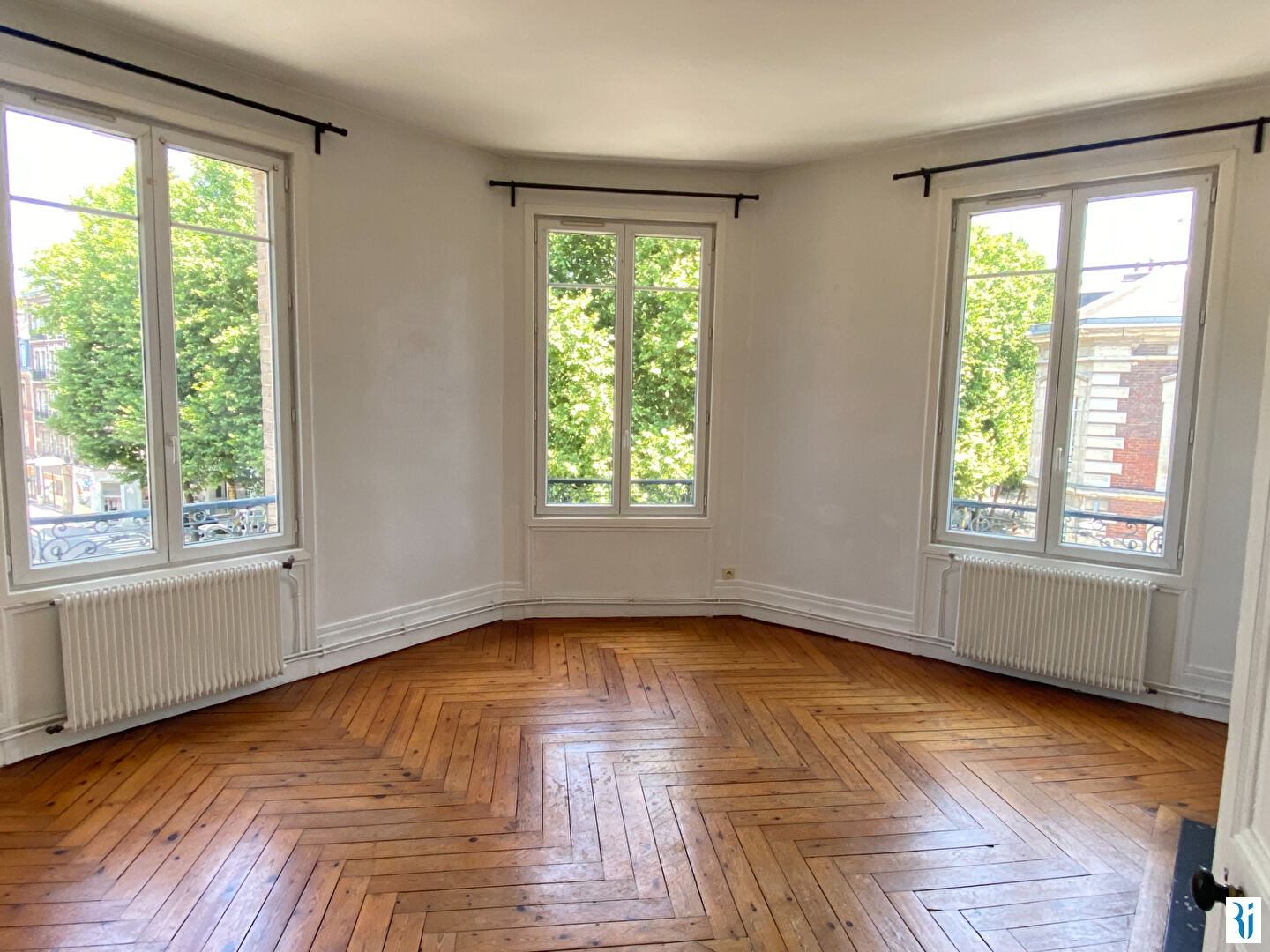 Agence immobilière de Cabinet Lintot et Associés - Ventes et Locations