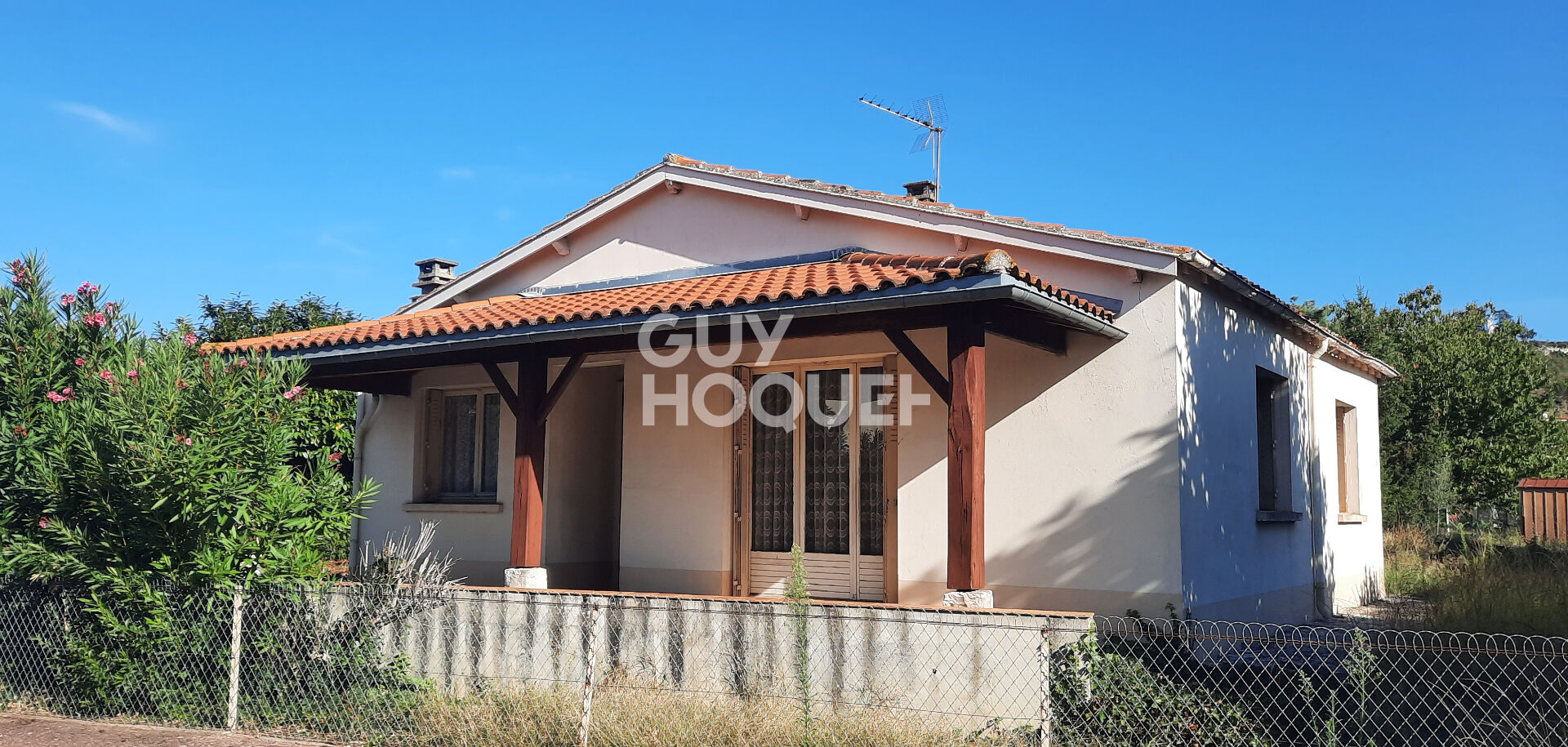 Maison BOE 3 Chambres  avec  2 Garages et Jardin