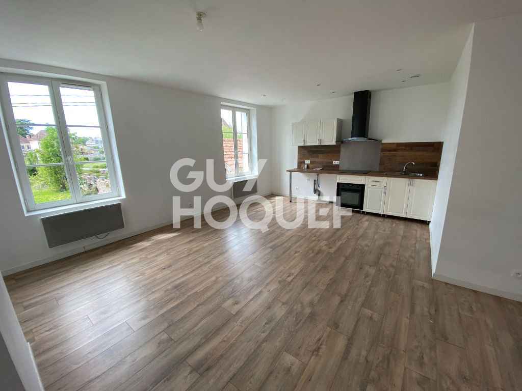 NEUILLY SAINT FRONT : maison 5 pièces avec garage en vente