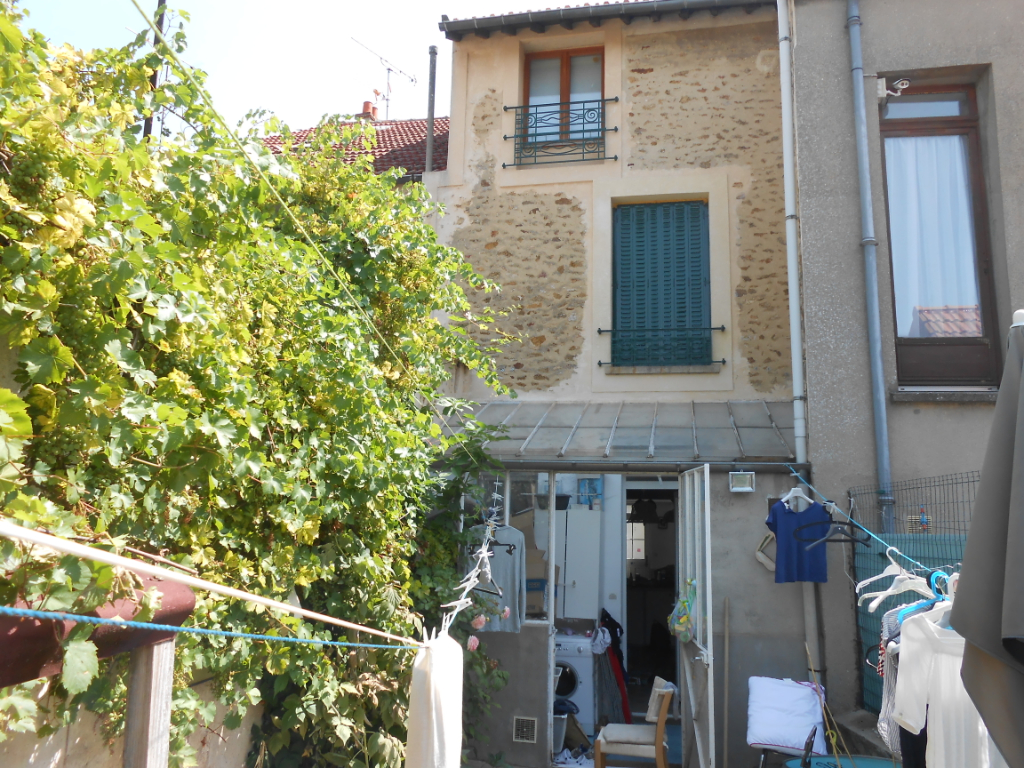 Maison de 4 pièces à louer à CHAUMES EN BRIE (77390).