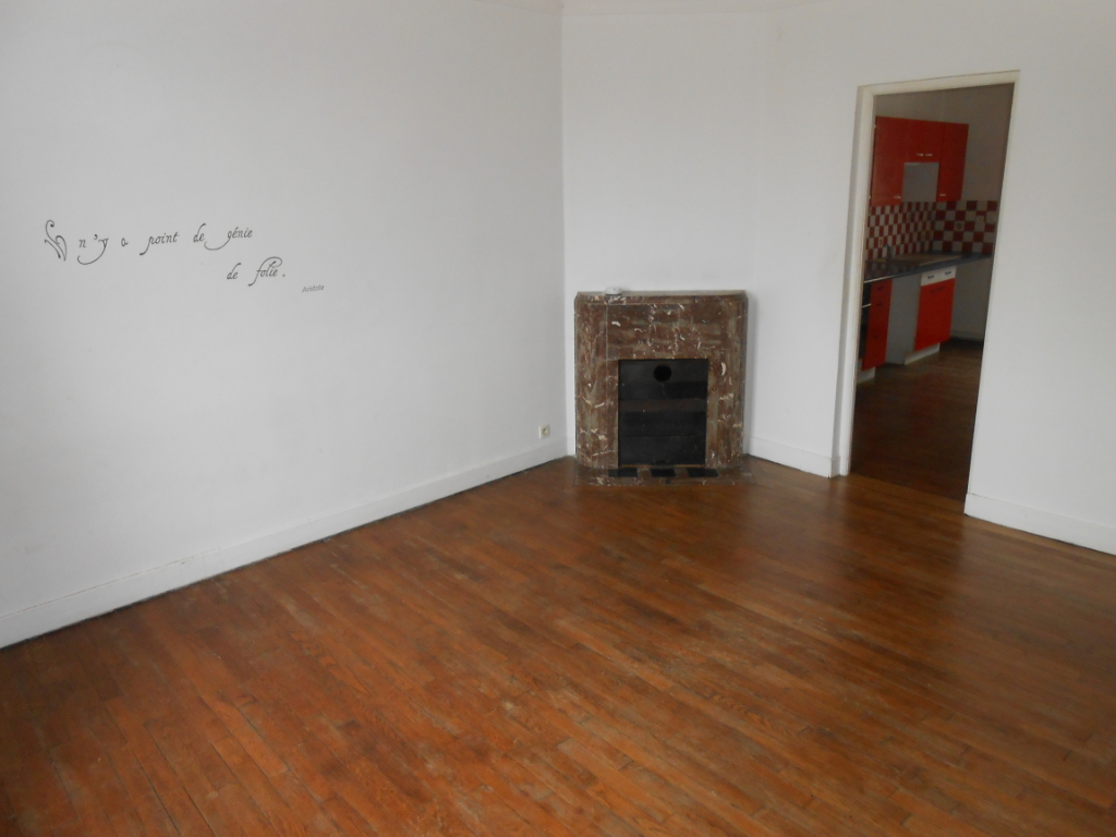 Appartement à louer à FONTENAY TRESIGNY