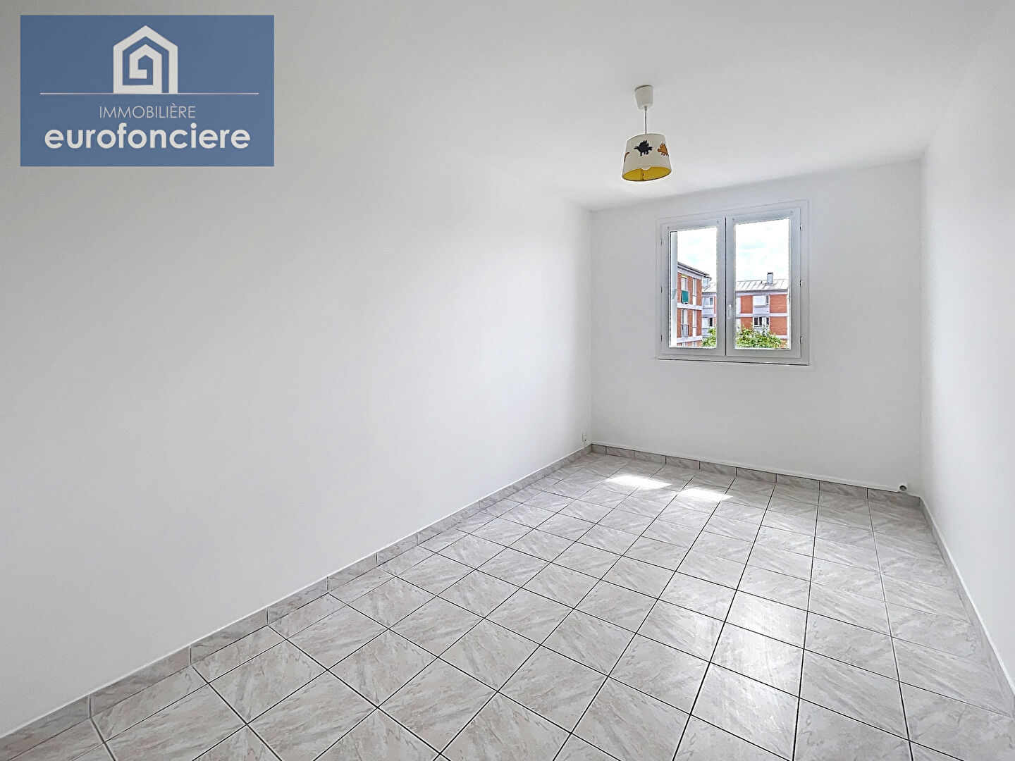 Appartement Troyes 3 pièce(s) 64 m2