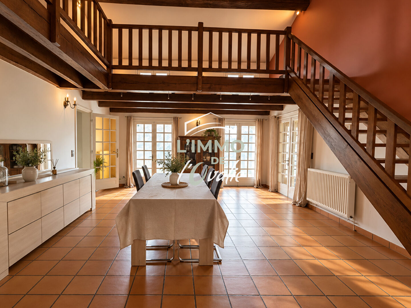 Maison cathédrale de 231m² sur terrain constructible de 3000m² . La Salvetat-Belmontet