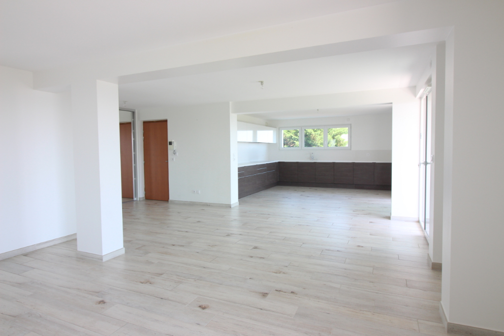 Vente Appartement de 3 pièces 93 m² - DIVONNE LES BAINS 01220 | IMOGROUP St Genis - IMOGROUP photo4