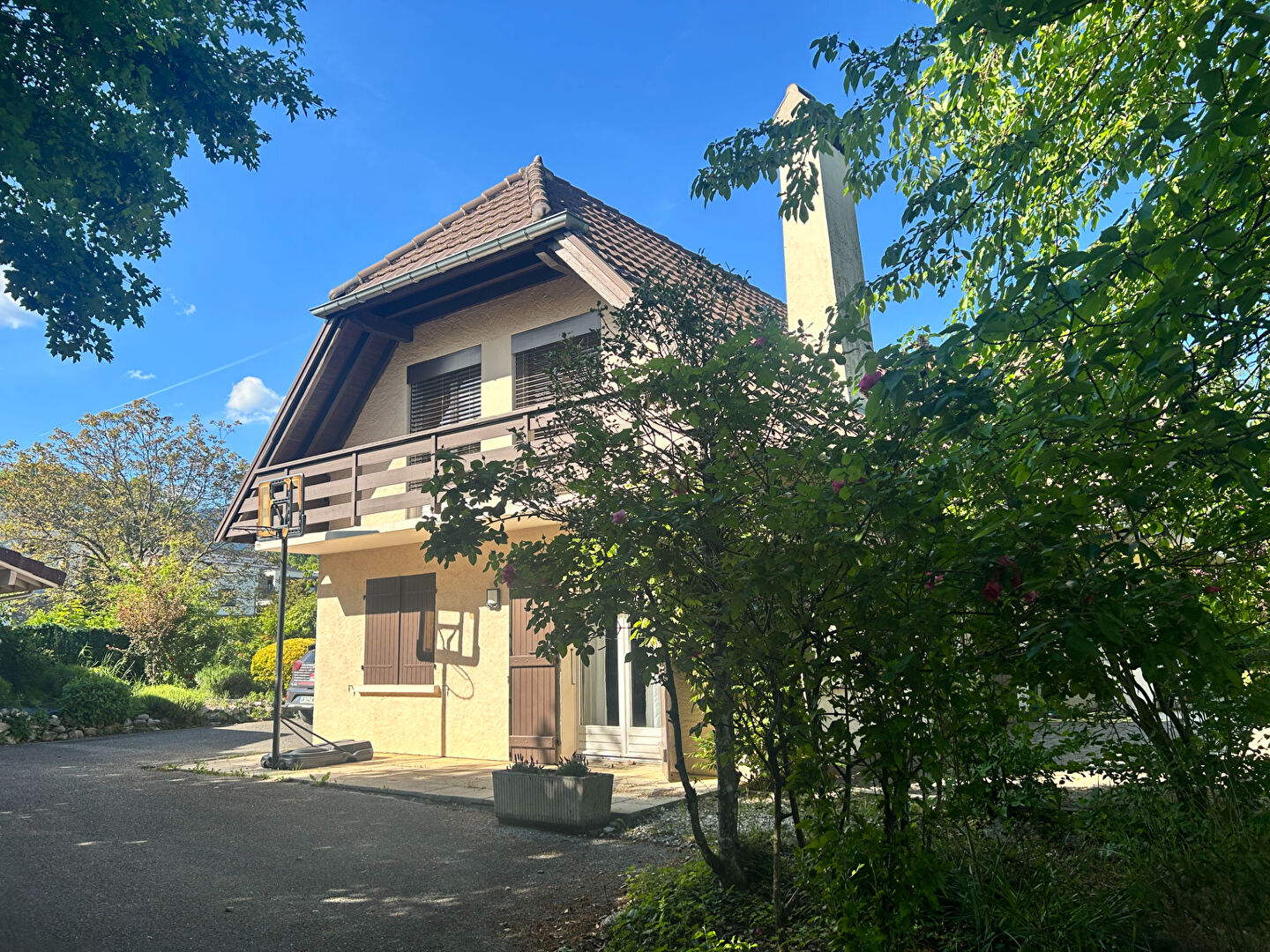 Maison Divonne Les Bains 197.06 m2 avec jardin