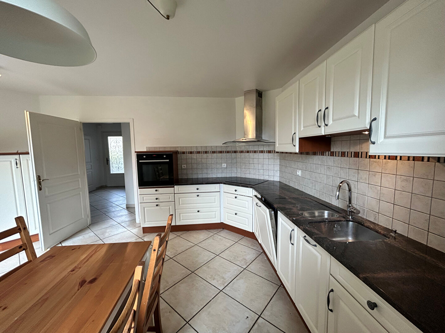 Photo Maison Divonne Les Bains 197.06 m2 avec jardin image 4/6