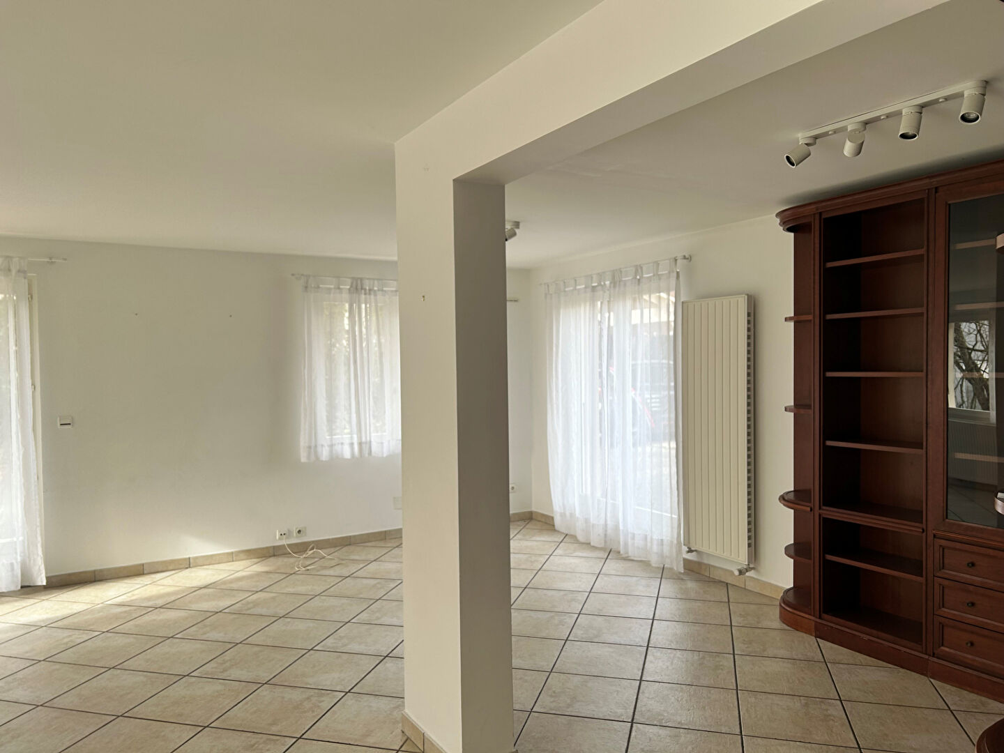 Photo Maison Divonne Les Bains 197.06 m2 avec jardin image 5/6