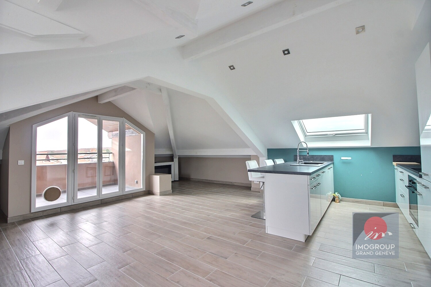 APPARTEMENT T3 MEUBLE - CHENS